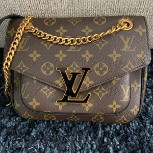 Louis Vuitton Passy shoulder bag